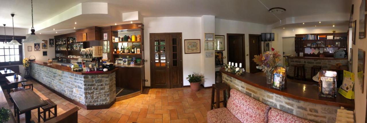 Albergo Bertocchi Collagna ภายนอก รูปภาพ