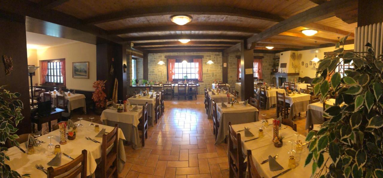Albergo Bertocchi Collagna ภายนอก รูปภาพ