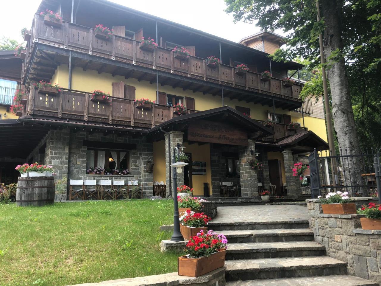 Albergo Bertocchi Collagna ภายนอก รูปภาพ